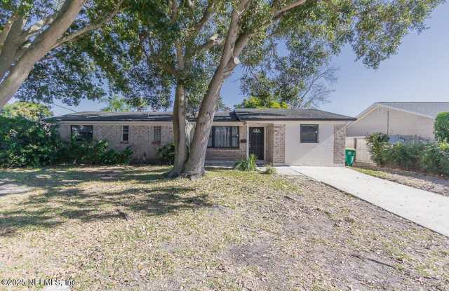 43 MILLIE Drive - 43 Millie Drive, Jacksonville Beach, FL 32250