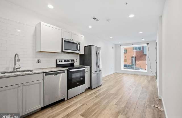 810 DIAMOND STREET Gallery 2