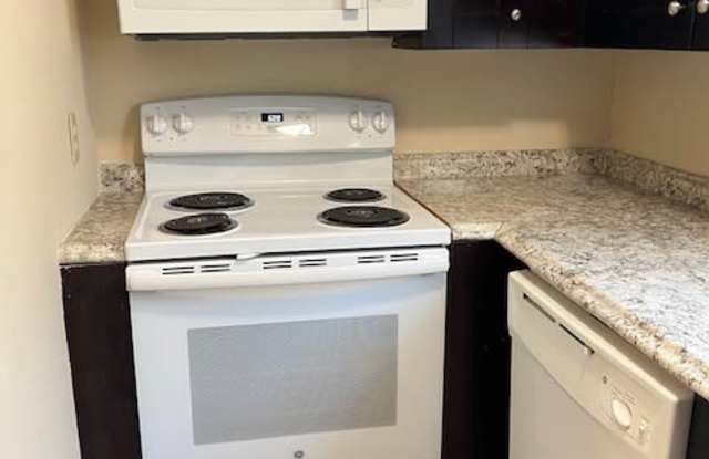 5517 Park Place South Gallery 4