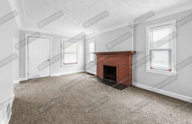 8891 Whitcomb St Gallery 4