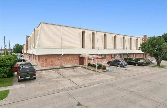 2500 HOUMA Boulevard photos photos