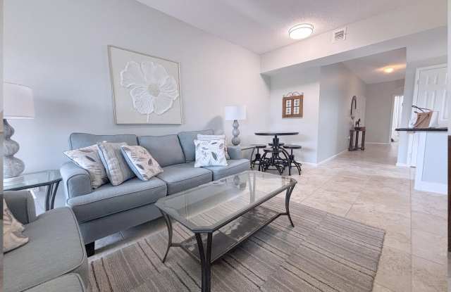 2080 Greenview Shores Boulevard photos photos