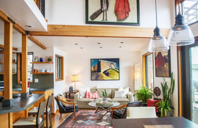 2235 Fairview Ave E #12 Gallery 4