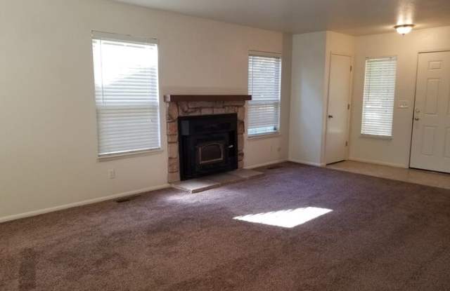 2395 Fieldcrest Drive Gallery 3