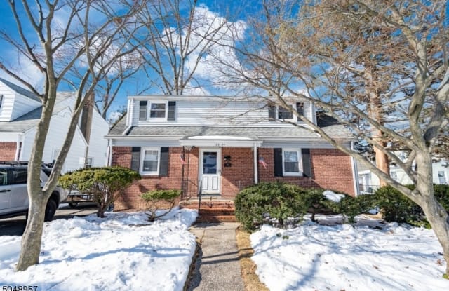 22 Birchwood Dr - 22 Birchwood Road, Hawthorne, NJ 07506