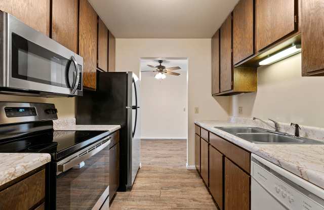 Cedarwood West Apartments photos photos