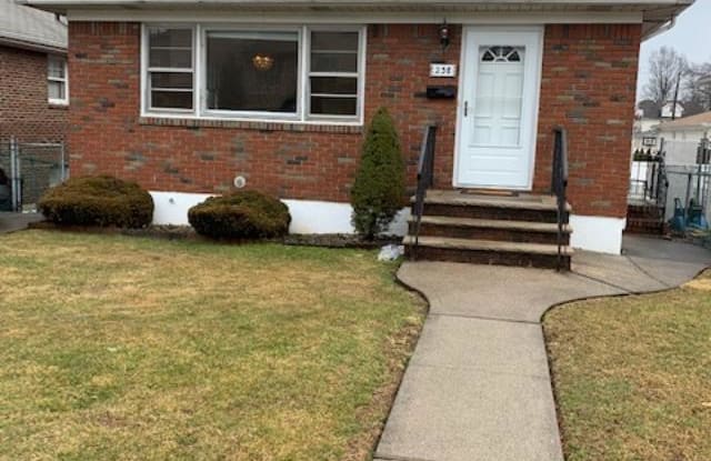 238 Sheldon Avenue - 238 Sheldon Avenue, Staten Island, NY 10312