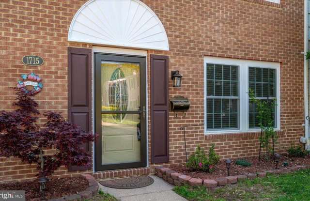 1715 FERNHAM COURT photos photos