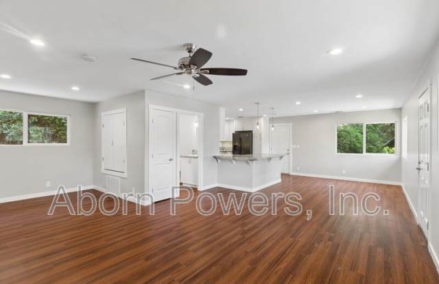 2760 Coloma Street photos photos