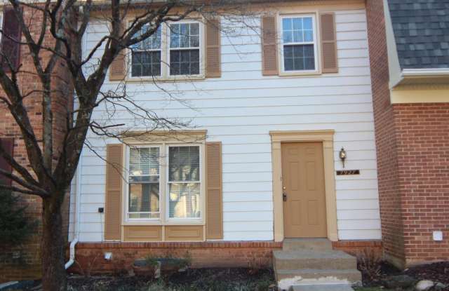 7927 BIRCHTREE COURT - 7927 Birchtree Court, West Springfield, VA 22152