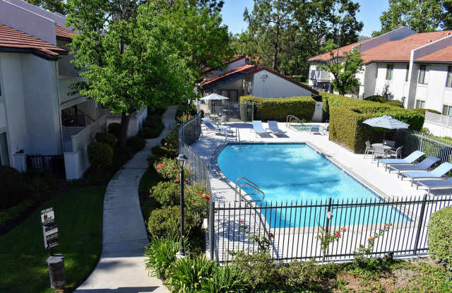 Americana Simi Apartments Gallery 2