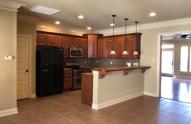 Large Luxury Gated Community in Dutchtown/Prairieville 3 Bedrooms NEAR NEW HOSPITAL Gallery 3