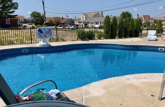 107 Southview Drive - 107 Southview Drive, Ocean County, NJ 08723