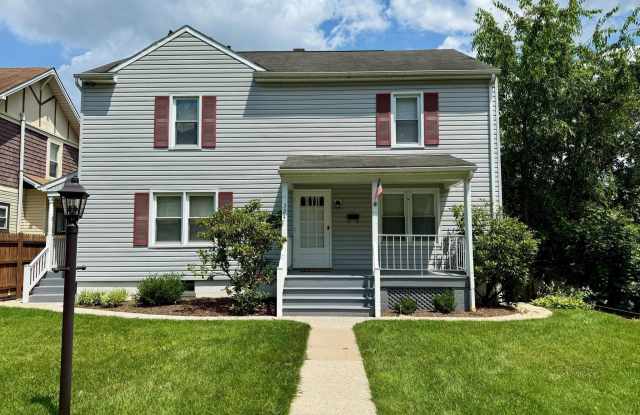324 PANGBORN BOULEVARD photos photos