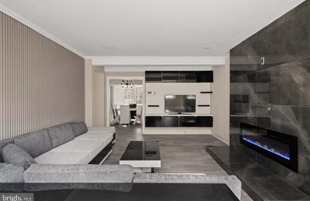 415 CITY AVENUE photos photos