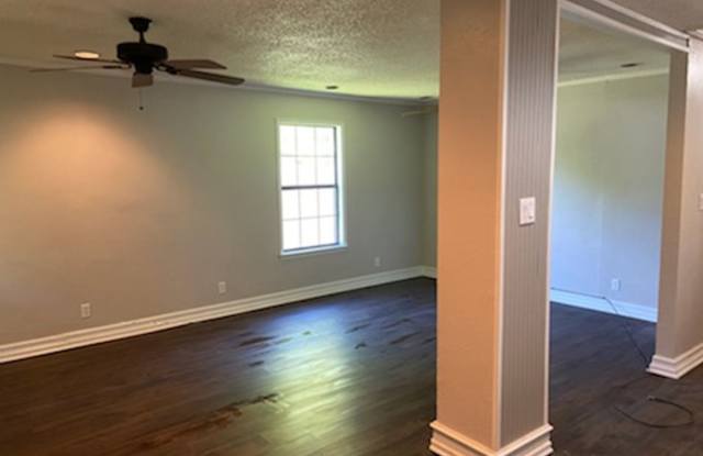 1107 Esma - Greenville Gallery 4