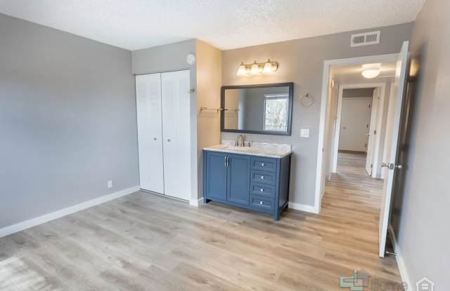 BEAUTIFULLY RENOVATED STUDIO APARTMENTS photos photos