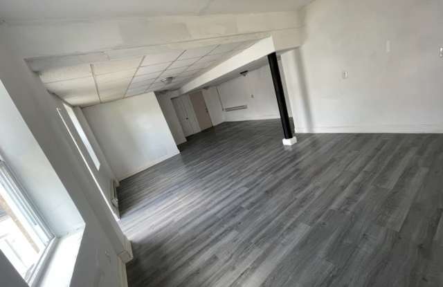 546 E Tulpehocken St Gallery 4