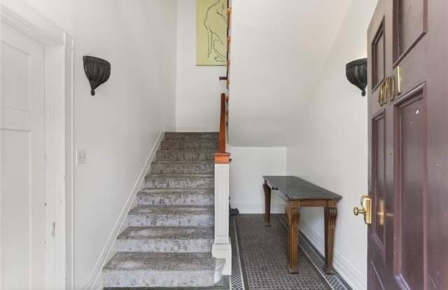 4701 PITT Street Gallery 4