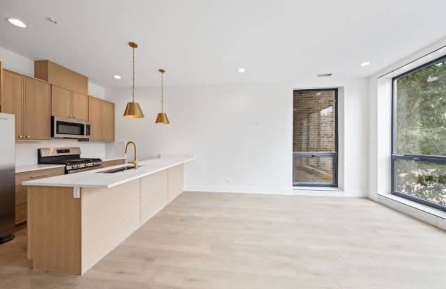 1313 W. Taylor St. Gallery 4