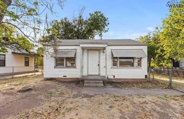 1613 HAWES AVENUE Gallery 2