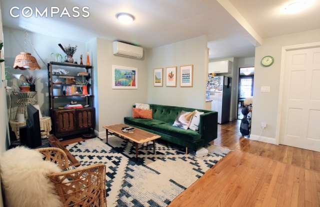 160 Bainbridge Street Gallery 3
