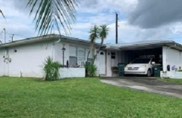 6392 Sooner St photos photos