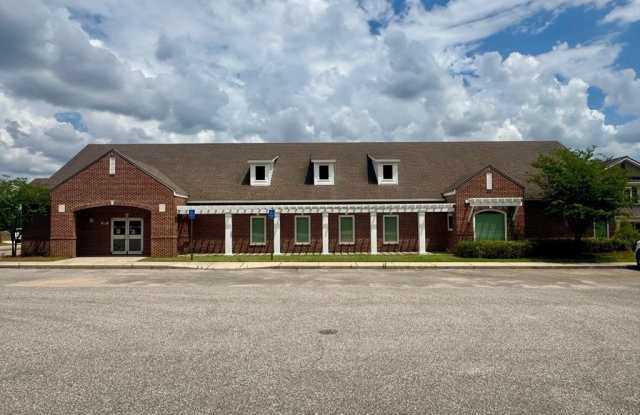 520 John D Odom Gallery 1