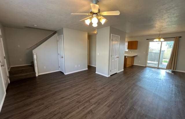 3 Bed, 2 Bath, Carport Parking photos photos