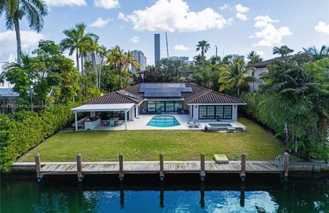 524 Oleander Dr photos photos