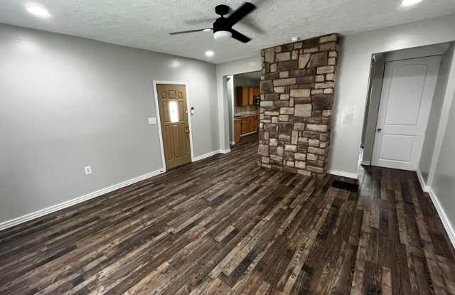106 S Oakley Avenue photos photos
