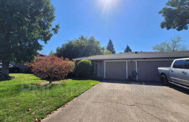 4926 Saddlerock Way Gallery 1