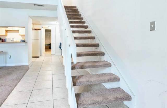 2400 Sandpiper St - AVAILABLE AUGUST 2026 Gallery 4