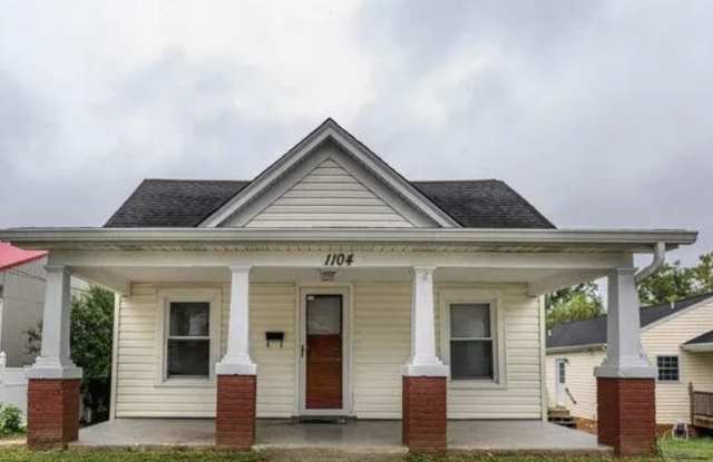 1104 Tolleys Ln photos photos