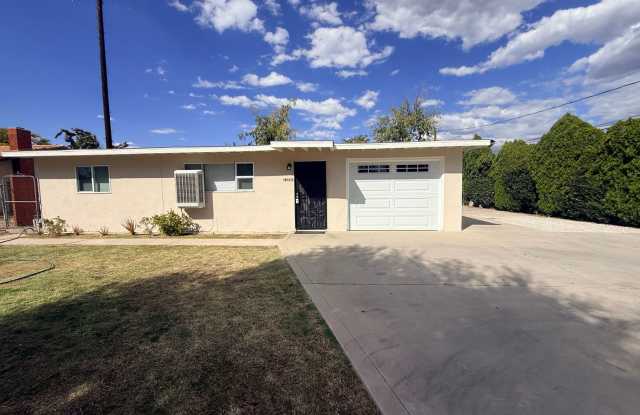 Beautifully renovated 2 bedroom home is now available for rent! Gallery 1