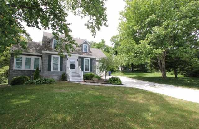 321 Williston Rd - 321 Williston Road, Sagamore, MA 02562