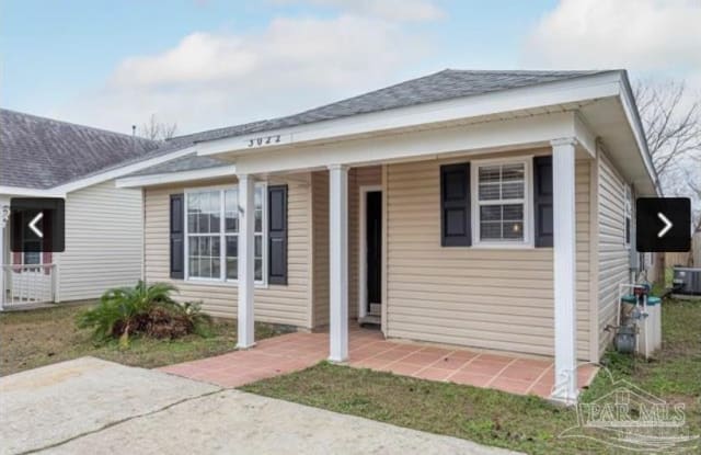 3022 Flintlock Dr - 3022 Flintlock Drive, Bellview, FL 32526
