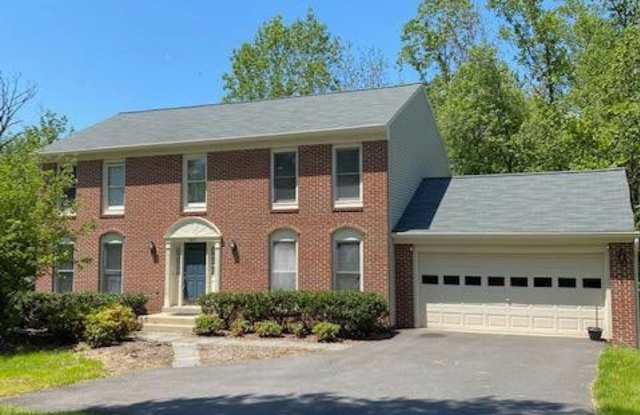 3302 TUCKAWAY COURT - 3302 Tuckaway Court, Franklin Farm, VA 20171