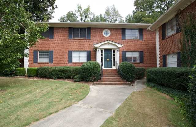 Spacious 2 Bedroom w/ Pool Less Than 1 Mile From Heart of Buckhead!! Gallery 3