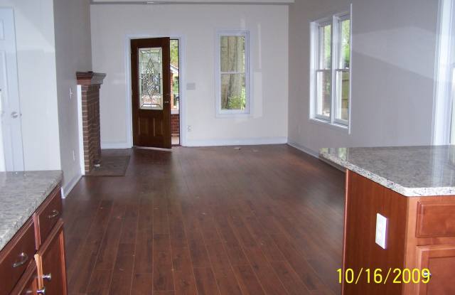 Kendrick Ave Gallery 3