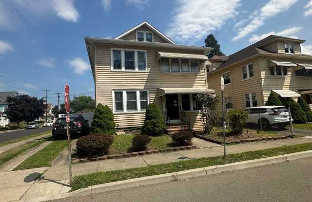 22 Cleveland Ave - 2 photos photos