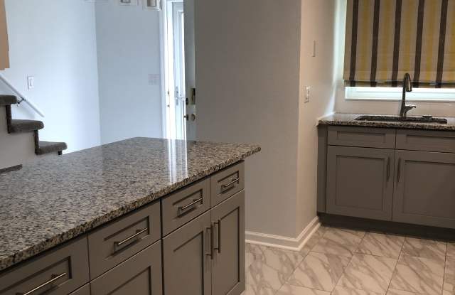 2200 South Palmetto Avenue - 2200 South Palmetto Avenue, South Daytona, FL 32119
