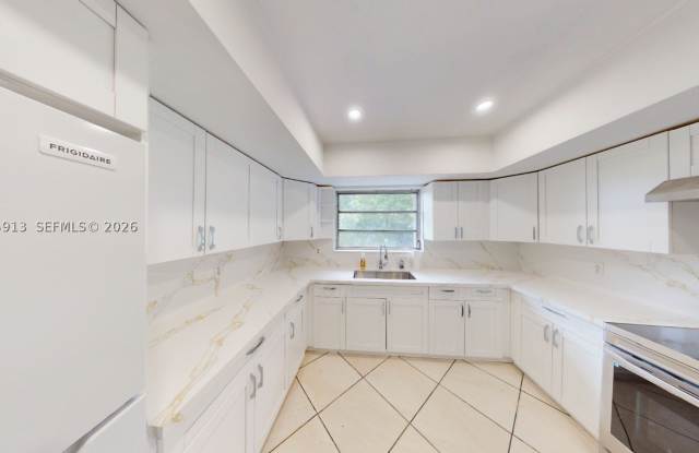 7882 Grand Canal Dr photos photos 7882 Grand Canal Dr photos photos