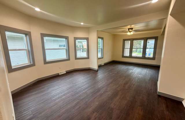 4 Bed 1.5 Bath Single Family Home in Wausau Gallery 1