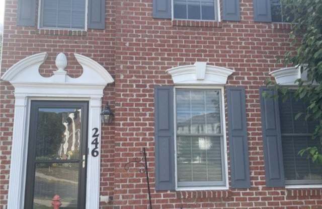 246 Overlook Ct - 246 Overlook Court, Allegheny County, PA 15108
