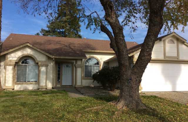 Comfortable Living in a Well-Sized 2-Bed, 2-Bath Home photos photos