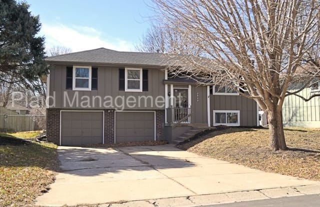 2932 Sweet Briar Drive - 2932 Sweet Briar Drive, Independence, MO 64057