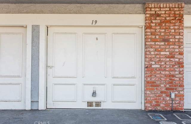 527 Spring Road Gallery 3