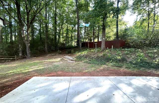 1725 Van Dyke Drive Gallery 3