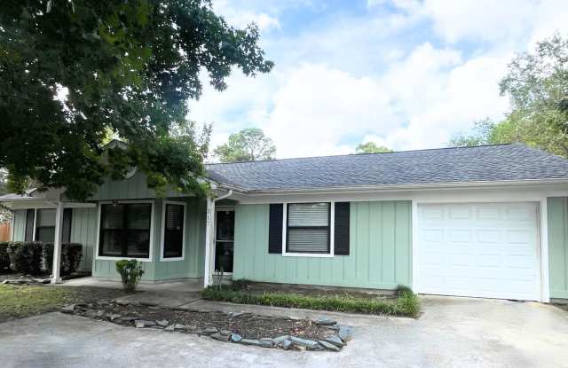 317 Lakeview Drive | Mariners Landing | Kingsland, Camden County, Georgia - 317 Lake View Drive, Kingsland, GA 31548